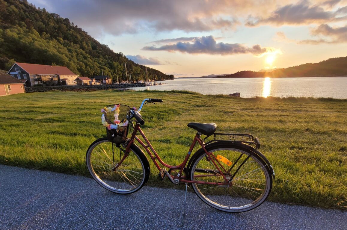 Bike, road, pilgrim accomodation