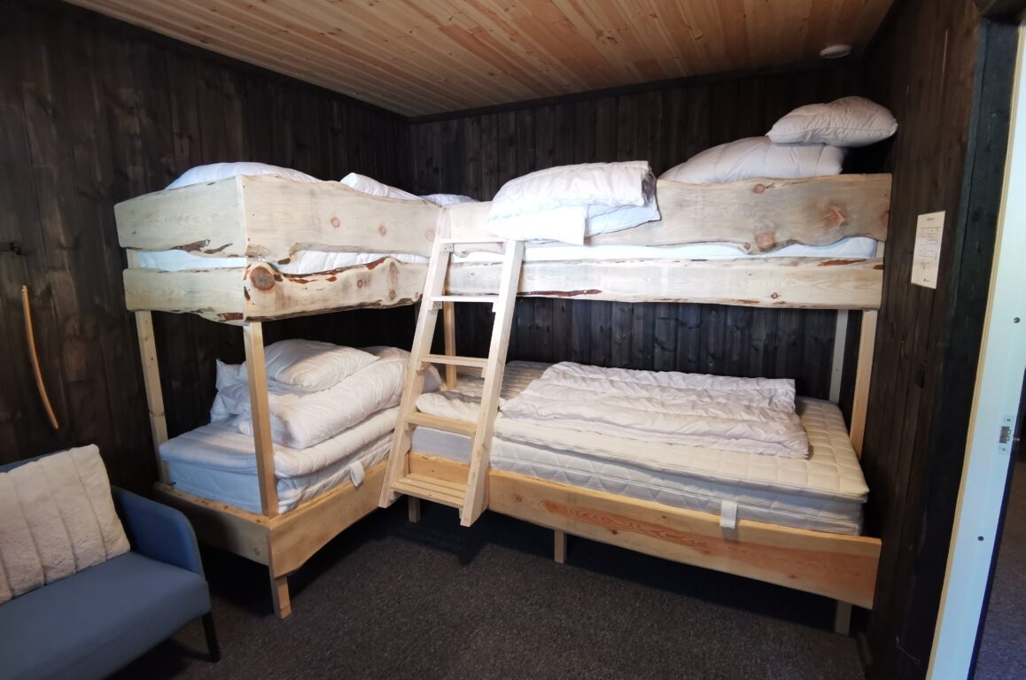 Stilig soverom med 2 køyesenger