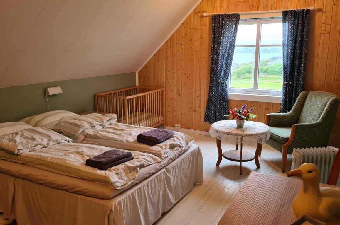 Double bed. Photo
