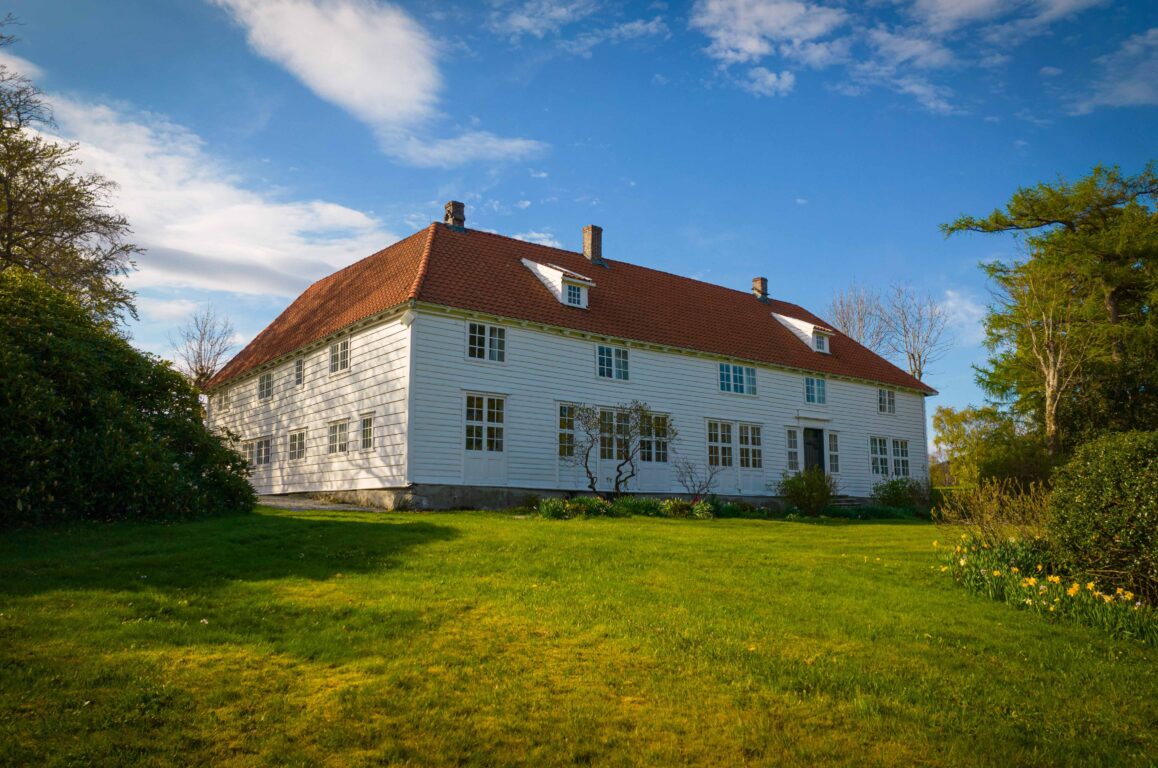 Svanøy hovedgård